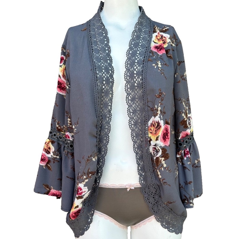 Boho Floral Kimono Cardigan M/L Gray Lace Trim Open Front Bell Sleeve Ethereal